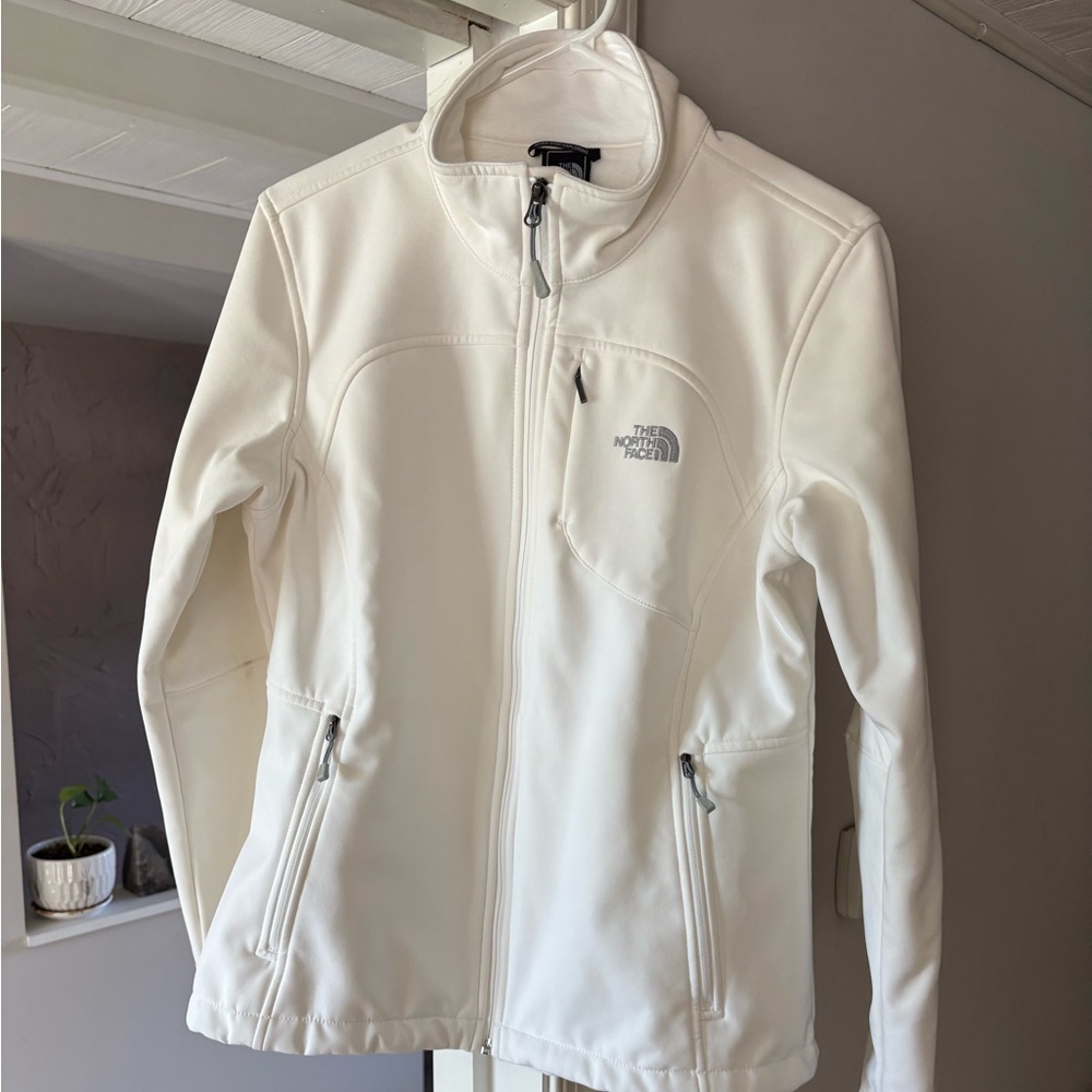 The North Face Women’s Cream Softshell Utility Jacket
